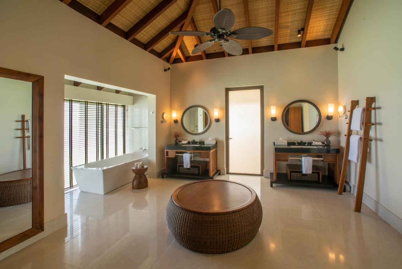 The Maldives At Dhigurah Resort