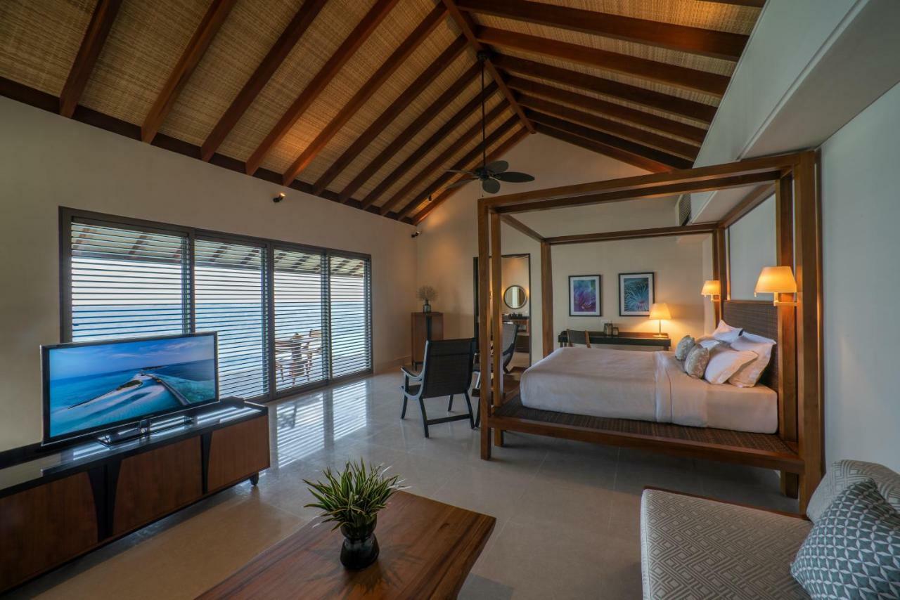 The Maldives At Dhigurah Resort