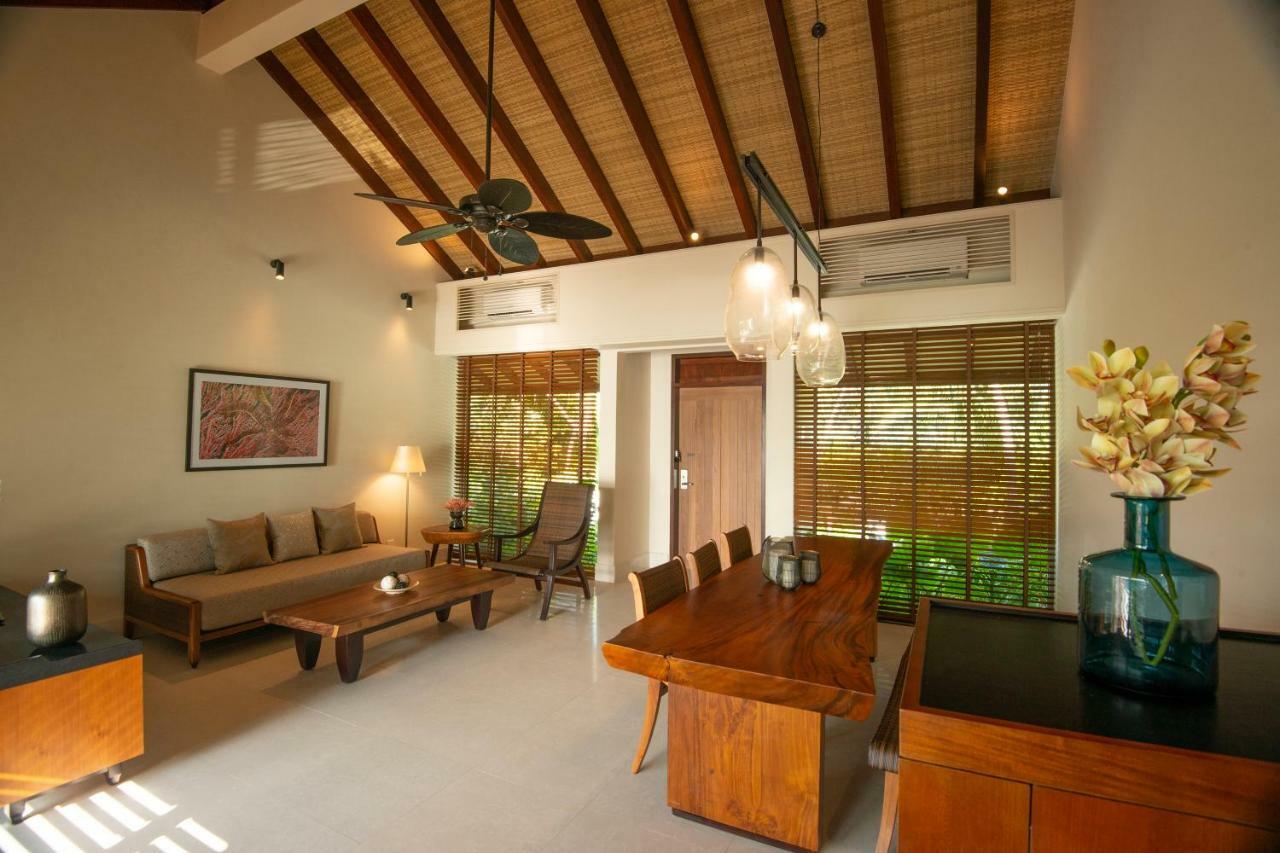 The Maldives At Dhigurah Complex 5*