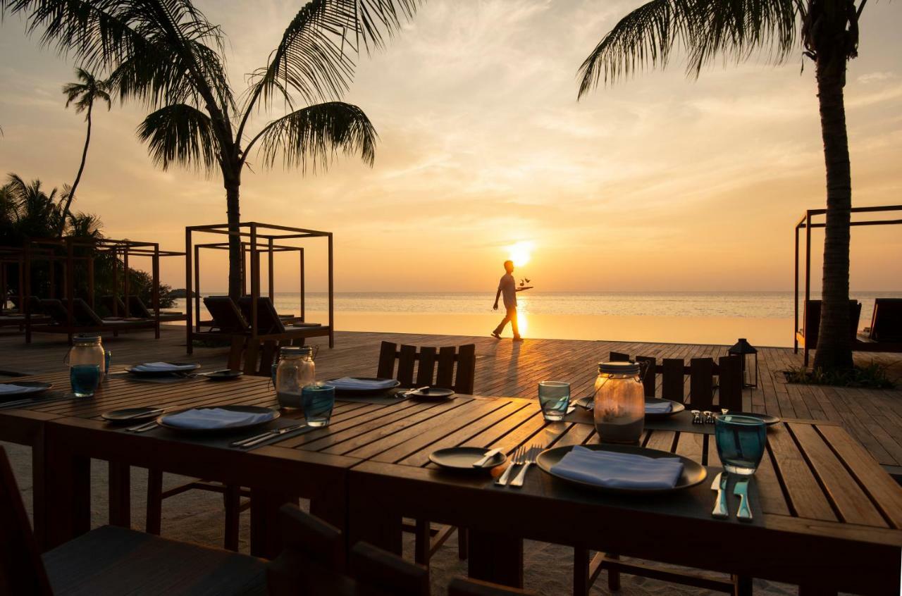 The Maldives At Dhigurah Üdülőközpont 5*